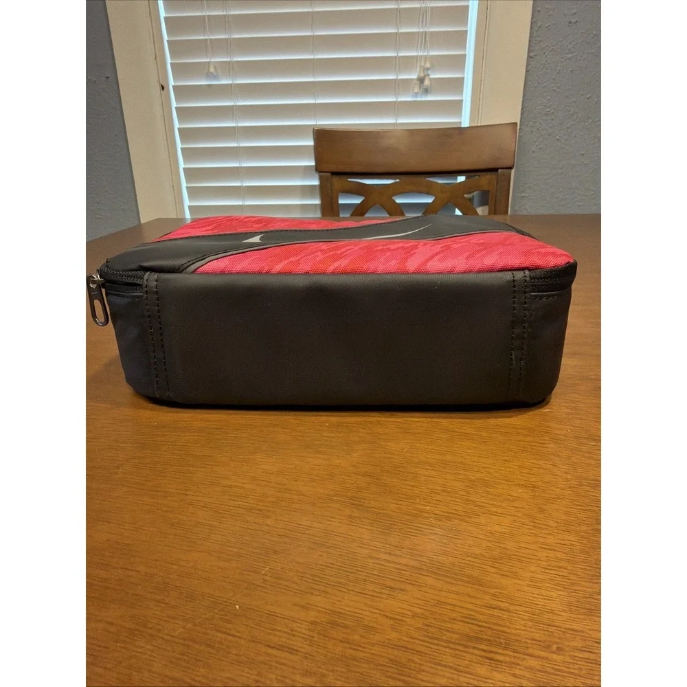 Nike lunch box